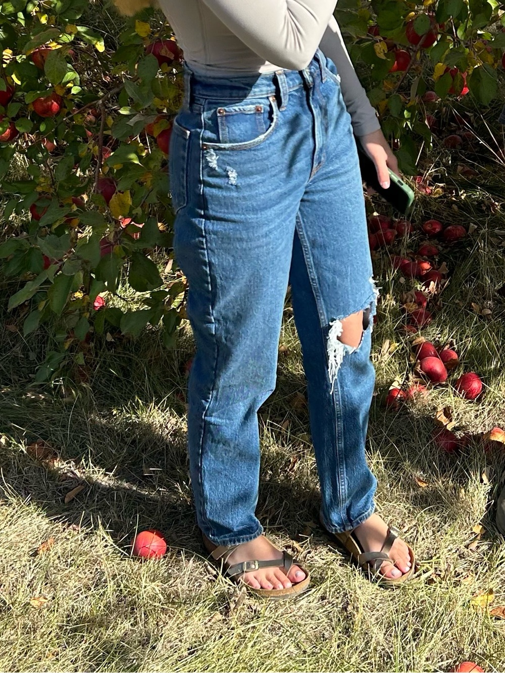 Abercrombie & Fitch Women's 90s Straight Leg Jeans - Medium Blue